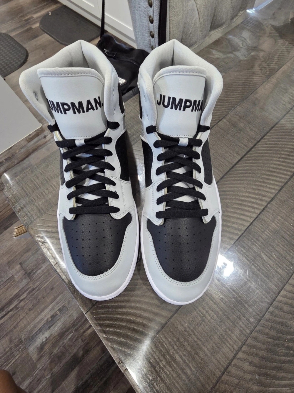 Jordan Access Photon Dust Black White